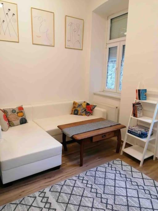 Feine Wohnung Direkt Am Yppen- Und Brunnenmarkt Wien Exterior foto